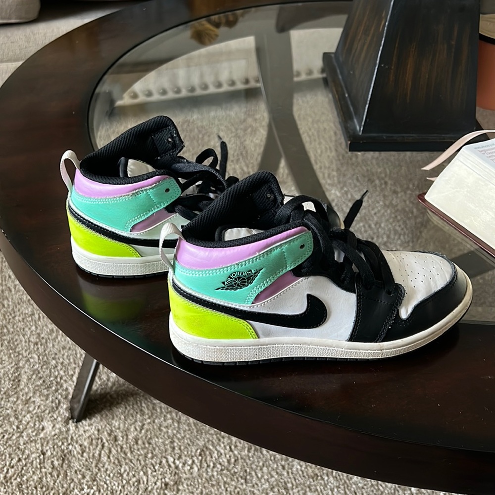 Kids Jordan shoes
